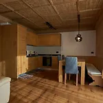 Apartment Family *